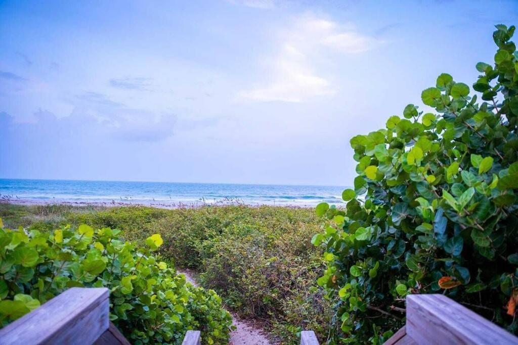 Beach House W/Putting Green/Game Rm/Rooftop Deck Cocoa Beach Esterno foto